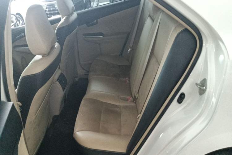 Used Toyota Camry 2016 2.5G 10th Anniversary Deluxe Navigation Edition Left Rear Seat