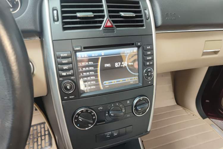 Used Mercedes-Benz B-Class 2009 B 200 Luxury Model