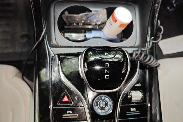 Used BYD Qin PLUS 2023 Champion Edition DM-i 55KM Leading Model Gear Lever