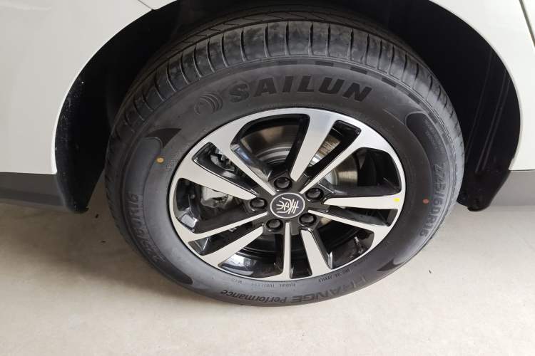 Used BYD Qin PLUS 2026 DM-i 128KM Progressive Model Right Rear Wheel Hub