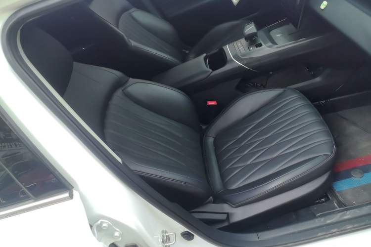 Used CHANGAN Eado 2024 1.5T GDI Automatic Flagship Edition Right Front Seat