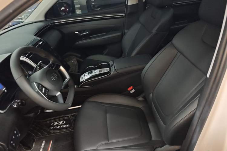 Used Hyundai Tucson 2021 Tucson L 1.5T DCT GLX Elite Edition Left Front Seat