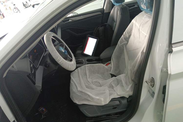 Used Volkswagen Sagitar 2025 Facelift 200TSI DSG Flyover Edition Left Front Seat