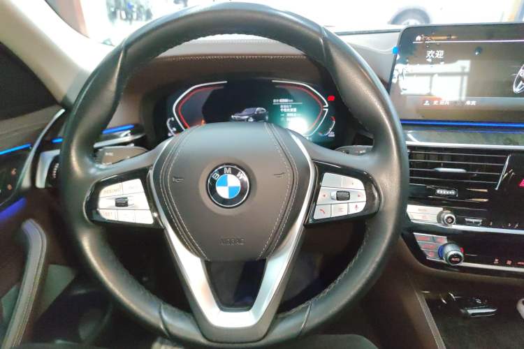 Used BMW 5 Series 2022 Second Facelift 525Li Luxury Package
