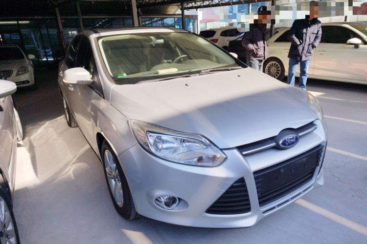 Used Ford Focus 2012 Sedan 1.6L Manual Fashion Edition
