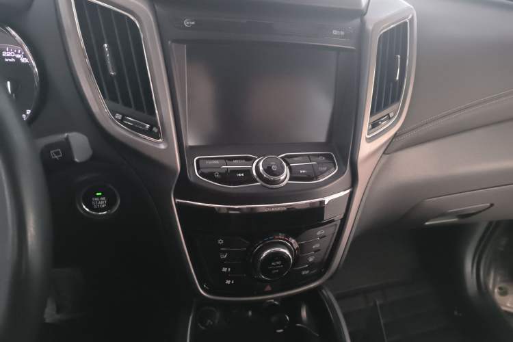 Used Changan CS75 2017 Shangkui Edition 1.5T Automatic Fengxiang Model