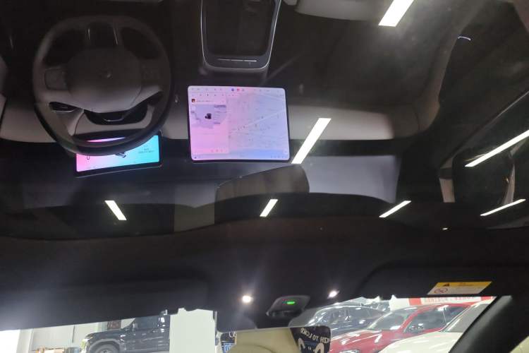 Used Nio ET5T 2025 75 kWh Touring Headliner