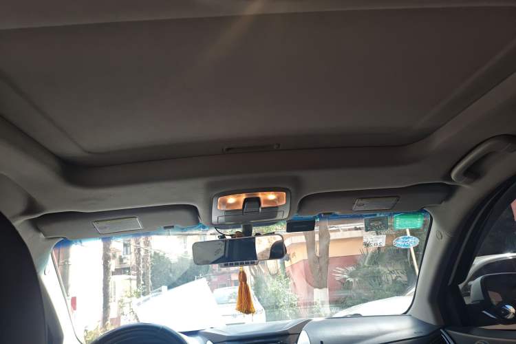 Used SsangYong Korando 2014 2.0L Gasoline Two-Wheel Drive Automatic Elite Navigation Edition