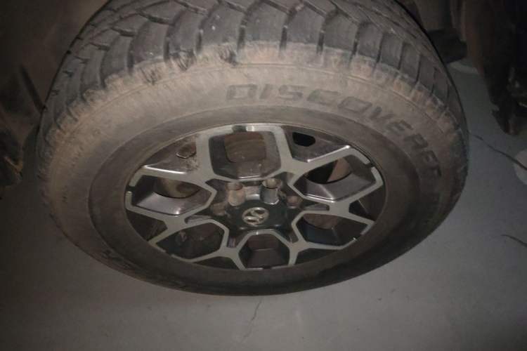 Used BAIC Off-Road BJ40 2018 PLUS 2.3T Automatic Four-Wheel Drive Flagship Version China V Emission Standard Right Front Wheel Hub