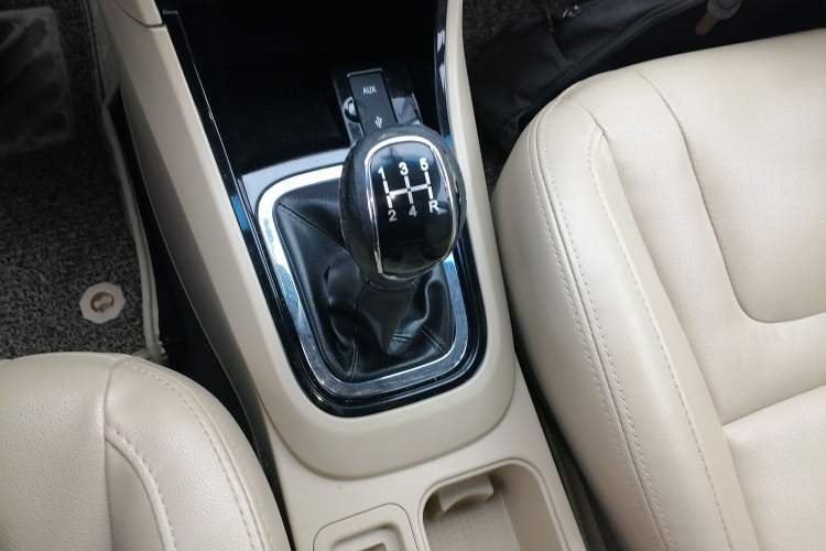 Used Chery E3 2013 1.5L Manual ZhiShang Model