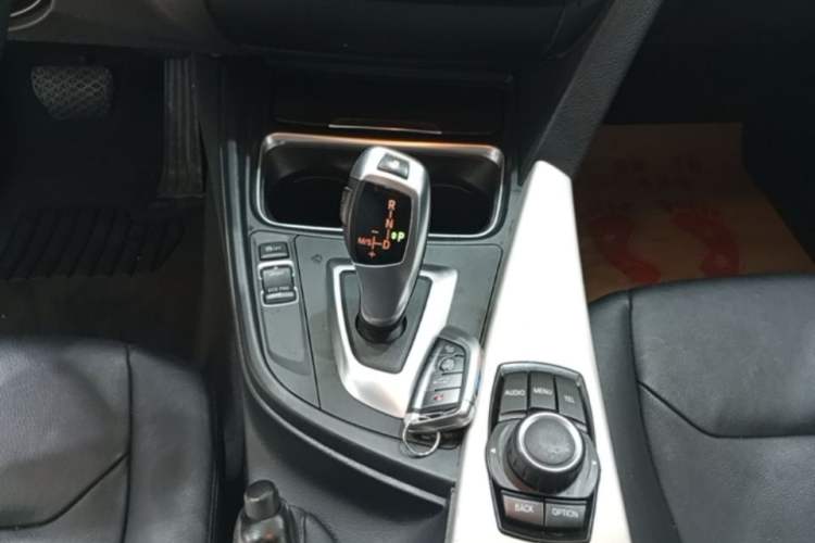 Used BMW 3 Series 2014 320i Sport Edition
