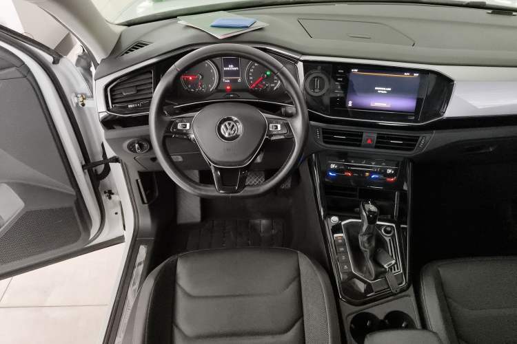 Used Volkswagen Tayron 2020 280TSI Two-Wheel Drive Luxury Connect Edition Steering Wheel