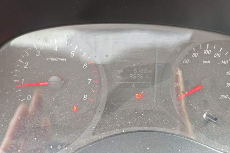 Used Wuling Hongguang PLUS 2020 1.5L Manual Standard Edition 5 Seats Odometer Close Up