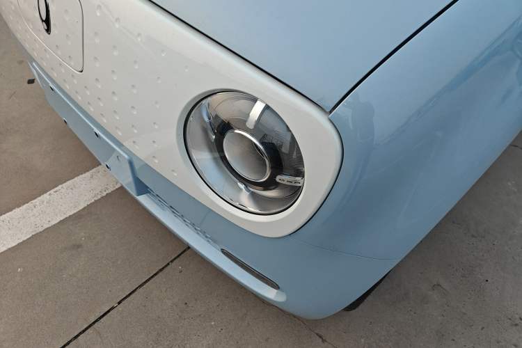 Used ORA Black Cat 2022 351 km Range Luxury Version Lithium-Ion Battery