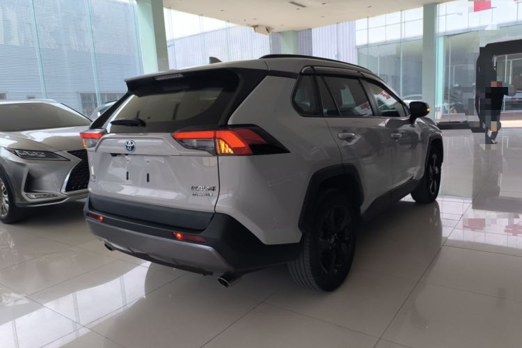 Used Toyota RAV4 2020 Dual-Engine 2.5L E-CVT 4x4 Elite PLUS Edition