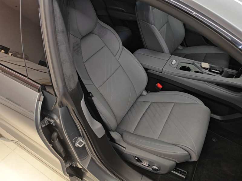Used Zeekr 001 2025 YOU Edition 100 kWh All-Wheel Drive — 24