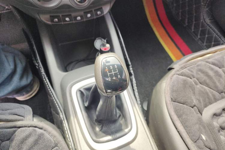 Used Chevrolet Sail 2015 Sail 3 1.3L Manual Ideal Edition