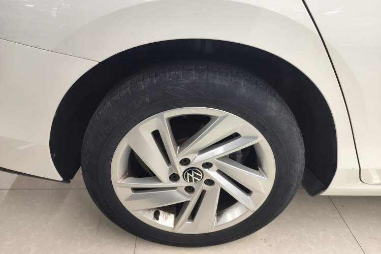 Used Volkswagen Lamando 2022 Lingdu L 280TSI DSG Spicy Edition Right Rear Wheel Hub