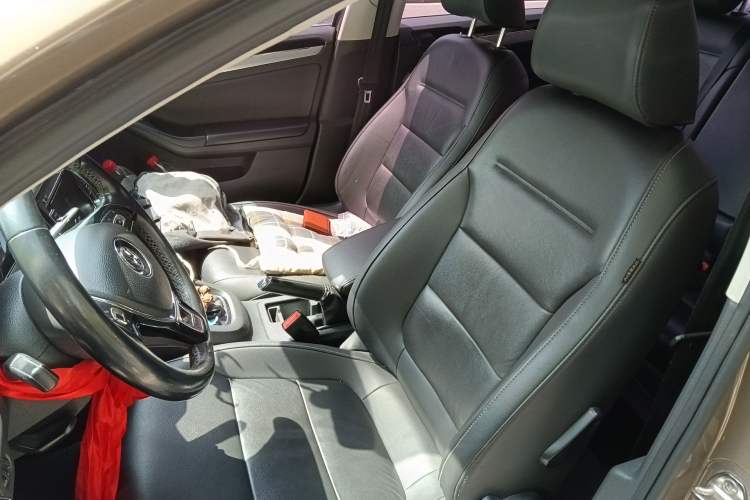 Used Volkswagen Sagitar 2017 1.6L Automatic Comfort Model Left Front Seat