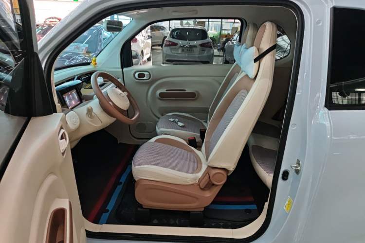 Used Bestune Pony 2026 222km Colorful Horse