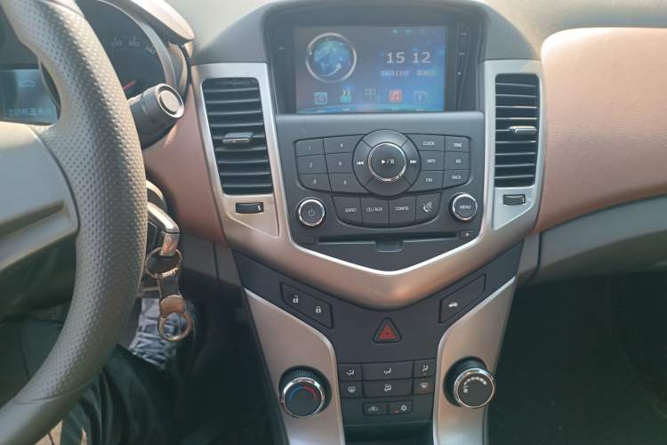 Used Chevrolet Cruze 2015 1.5L Classic SL MT