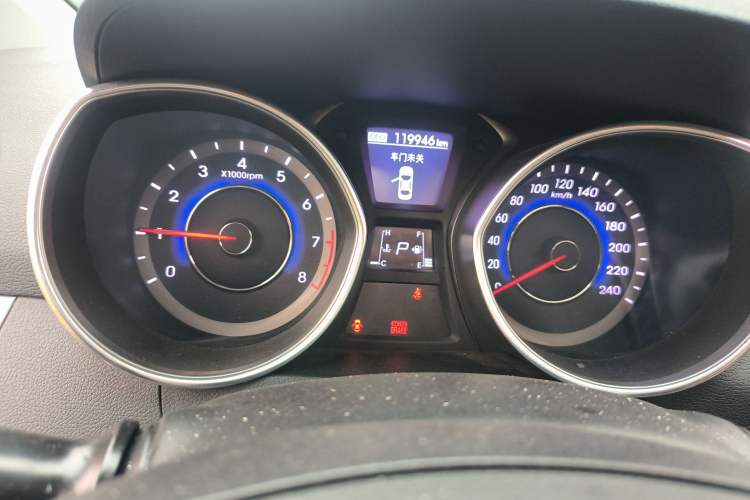 Used Hyundai Elantra (5th Generation / Langdong) 2015 1.6L Automatic Luxury Model