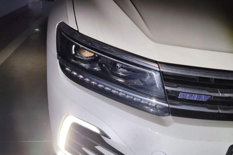 Used Volkswagen Tiguan L New Energy 2019 430 PHEV Hybrid Flagship Model Right Front Headlight