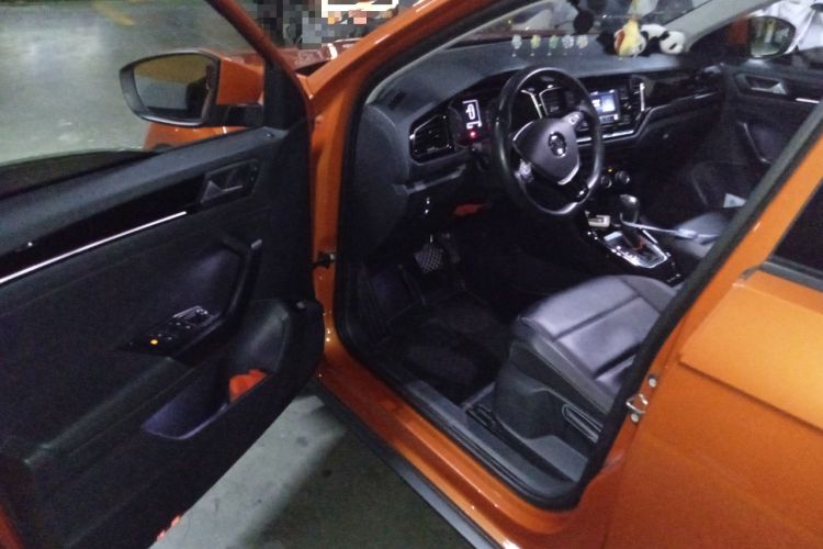 Used Volkswagen T-ROC 2019 280TSI DSG Two-Wheel Drive Comfort Version China VI Standard