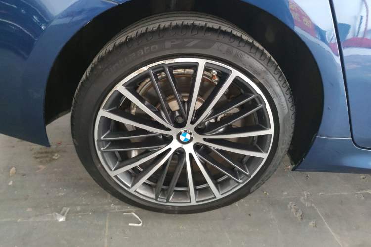 Used BMW 5 Series 2022 Restyled 530Li Leading Edition M Sport Package
