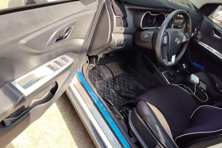 Used Dongfeng Aeolus AX3 2016 1.5L Manual ZhiKu Model