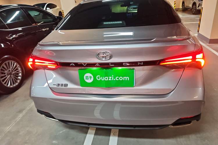 Used Toyota Avalon 2023 2.5L Luxury Edition Rear