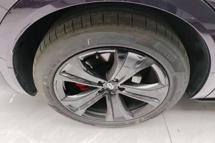 Used Hima AITO M8 2025 Extended-Range Ultra Version 53.4 kWh 5-Seater Edition