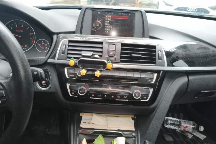 Used BMW 3 Series 2016 316i Fashion Model