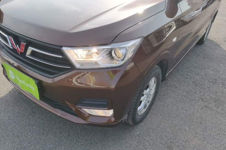 Used Wuling Hongguang 2021 1.5L Facelifted S Comfort Version with Electric Power Steering LAR Left Front Headlight