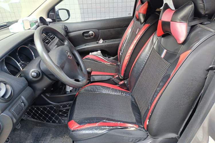 Used Nissan Livina 2013 1.6XE Manual Comfort Edition Left Front Seat