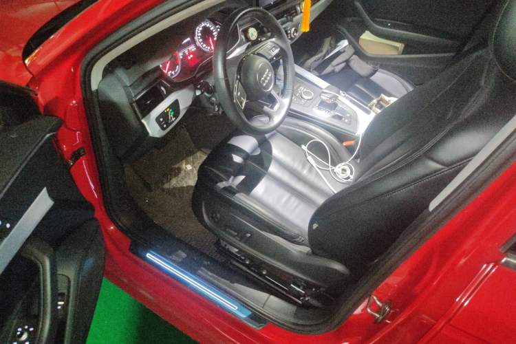 Used Audi A4L 2019 40 TFSI Ambition Version China V