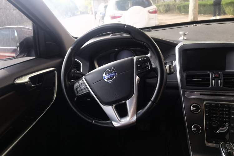 Used Volvo XC60 2014 T5 Zhiya Edition
