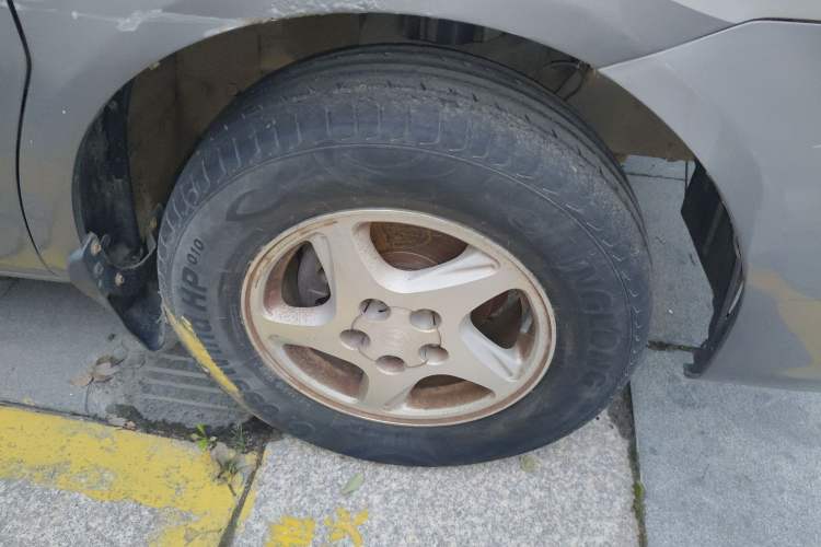 Used FORTHING Lingzhi 2016 M3 1.6L 7-Seater Luxury Model China V Standard
