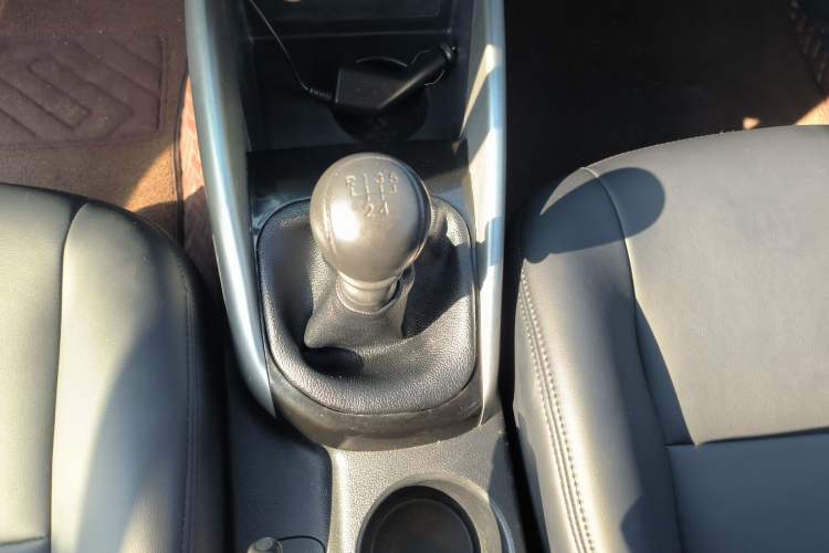 Used Kia Forte 2014 1.6L MT GL