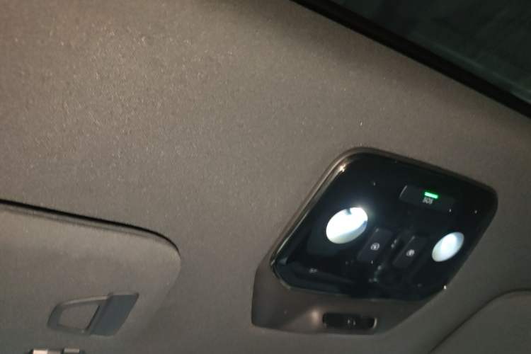 Used Nio ES8 2022 75 kWh 7-Seater Version