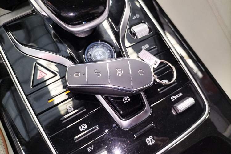 Used BYD Qin PLUS 2023 Champion Edition DM-i 55KM Superior Model Vehicle Key