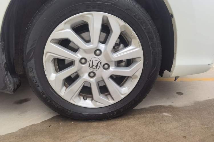 Used Honda Fit 2018 1.5L CVT Comfort Sunroof Version Right Front Wheel Hub