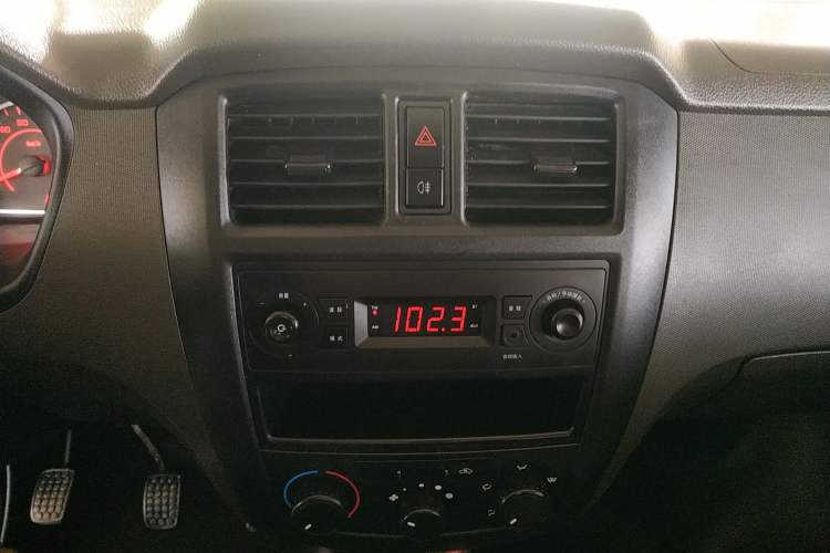 Used Wuling Rongguang S 2023 1.5L Basic Enclosed-Window Vehicle 2 Seats