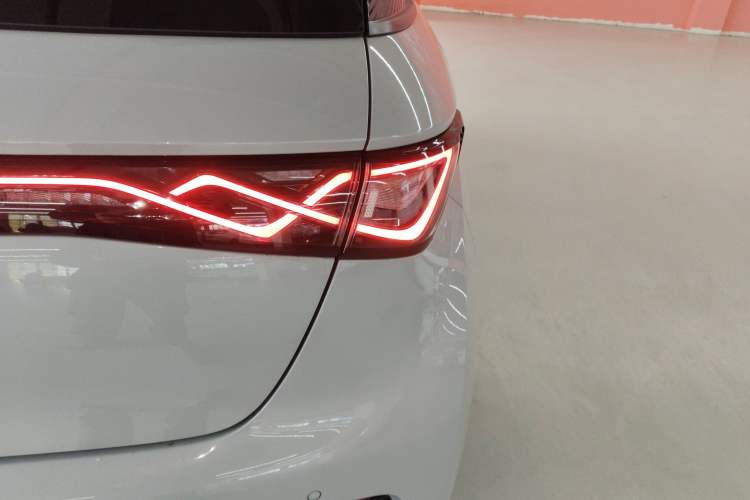 Used BYD Dolphin 2021 405 km Fashion Edition