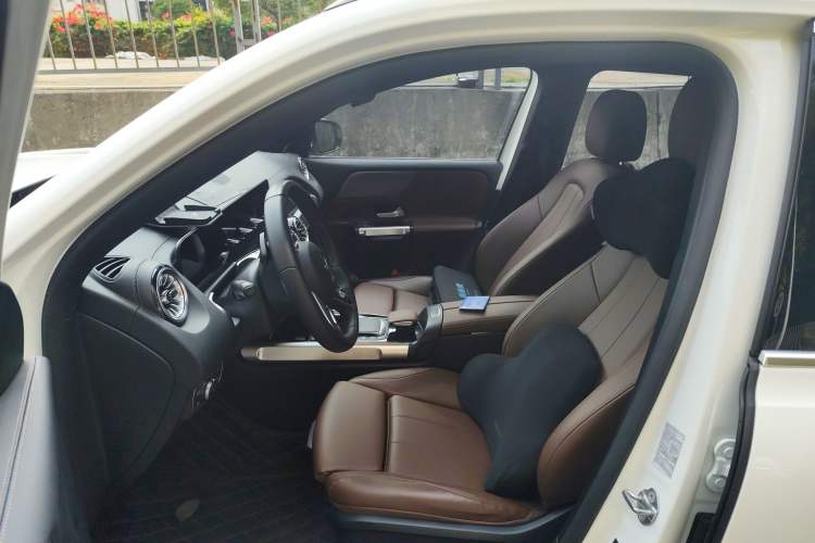 Used Mercedes-Benz GLB 2022 Updated GLB 200 Fashion Edition
