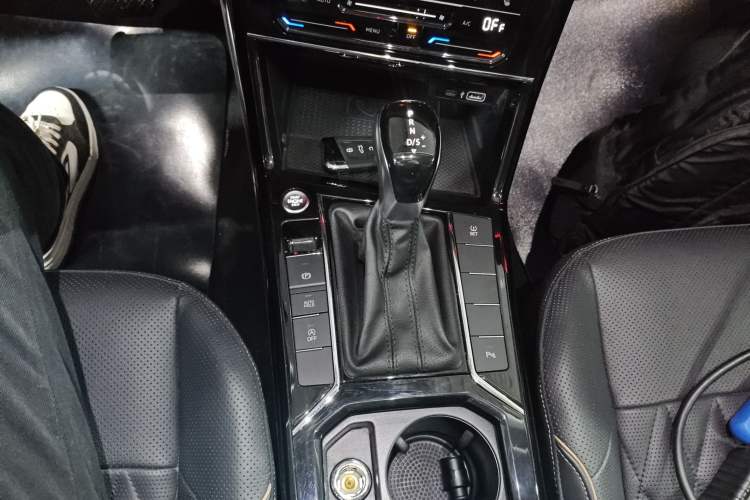 Used Volkswagen Passat 2021 330TSI Luxury Edition
