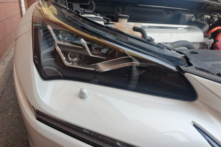 Used Lexus NX 2017 300h All-Wheel Drive F SPORT Right Front Headlight