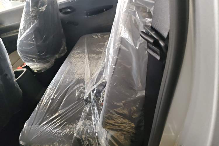 Used Wuling Hongguang New Energy 2024 All-Electric Model 300KM Practical Version