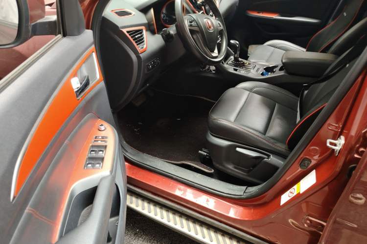 Used CHANGAN CS75 2014 1.8T Automatic Elite Model China IV Standard Driver Seat