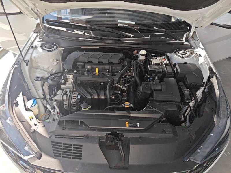 Used Hyundai Elantra 2022 1.5L CVT LUX Prestige Edition — 19